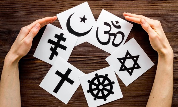 6 Daftar Agama dengan Pengikut Terbanyak di Dunia