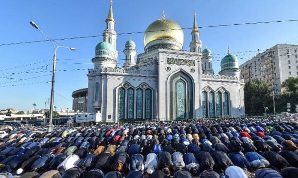 Negara Muslim Hidup Rukun dengan Agama yang Lain