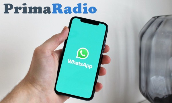 WhatsApp FM (v19.52.4)