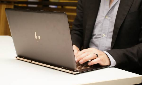 Harga Laptop HP Spectre X360