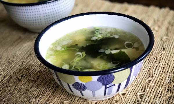 Resep Miso Soup Rumahan, Mudah dan Lezat Dibuat