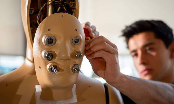 7 Penerapan Robot ANDI pada Teknologi Masa Depan