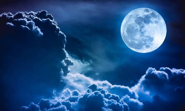 Lebih Memahami tentang Blue Moon