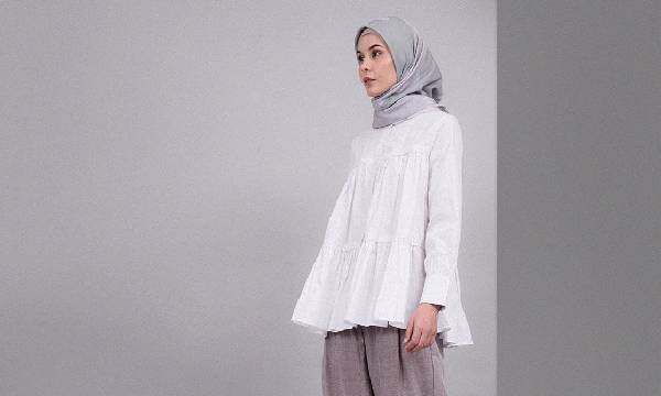 Rekomendasi Outfit Hijab Glamor, Oversized Serta Feminine Saat Ngemall