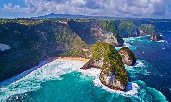 Tempat Wisata Terbaik di Indonesia Nusa Penida
