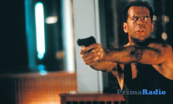 John McClane Jadi Hero
